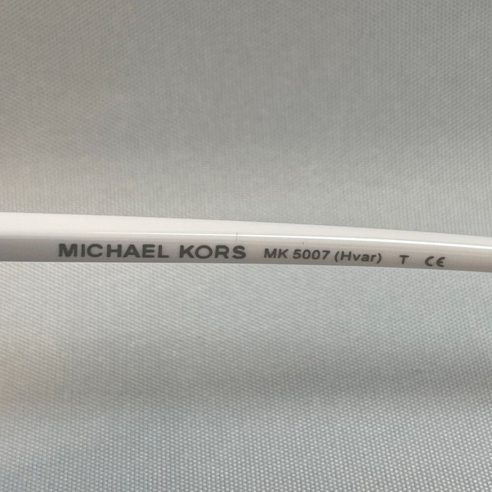 Michael Kors - Pilot Sunglasses - Picture 13 of 15
